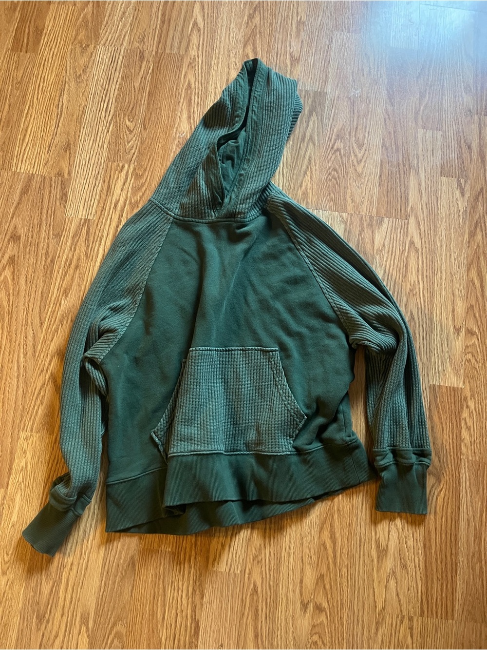 aerie Men's Hooded Pullover Sweater in Deep Green